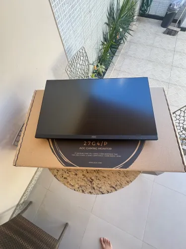 Monitor AOC
