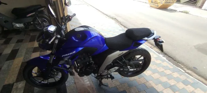 VENDE SE FZ 25