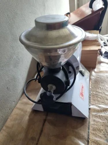 Máquina de moer tempero