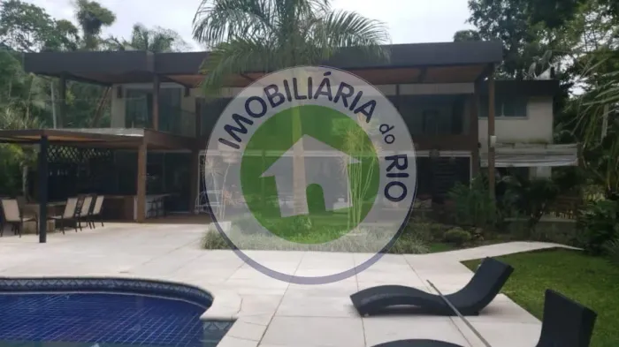 Casa de 1.200m², 6 suítes no condomínio Frade Green - Angra dos Reis