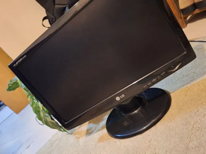 Monitor LG FLATRON