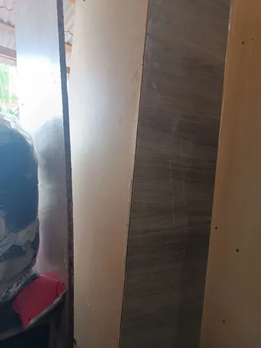 Vendo um armário áreo com 3 portas em boas condições 