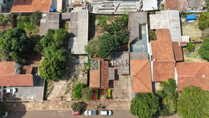 Terreno à venda, 560 m² por R$ 1.850.000,00 - Vila Bosque - Maringá/PR