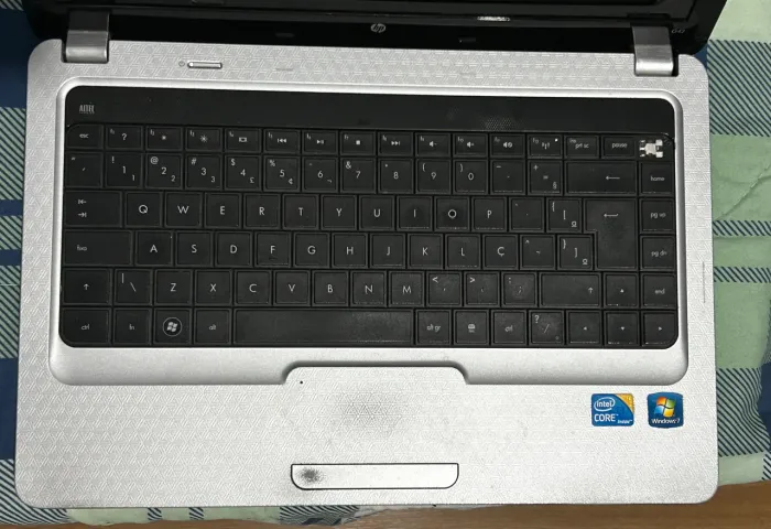 Notebook HP G42-214BR - Funcionando | Para uso básico ou peças