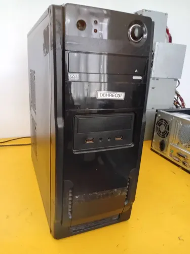 Pentium Dual Core E5700 3.0Ghz 4GB DDR3 HDD250