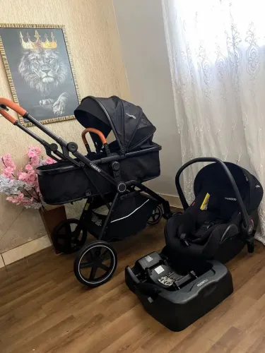 Kiddo ( conjunto carrinho Moisés) Semi novo