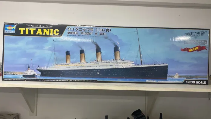 Kit Plastimodelismo Titanic 1/200 Trumpeter