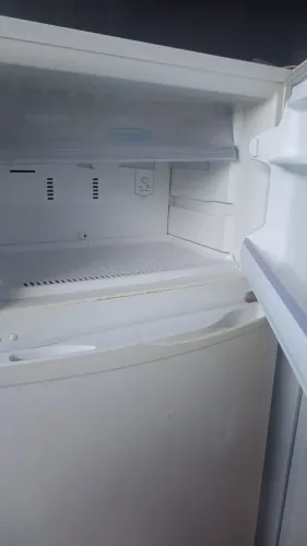 Vendo 2 geladeiras
