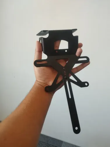 Vende-se eliminador de rabeta FIXO para Yamaha MT-03/R3 em estado de novo.