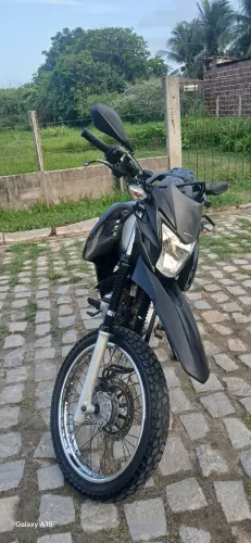 Moto a venda.