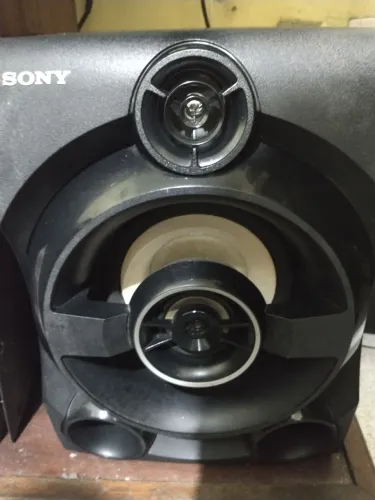 Vende-se duas caixas de som sony