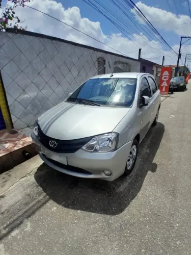 Toyota Etios X 1.3 Flex 16V 5P Mec. 2017