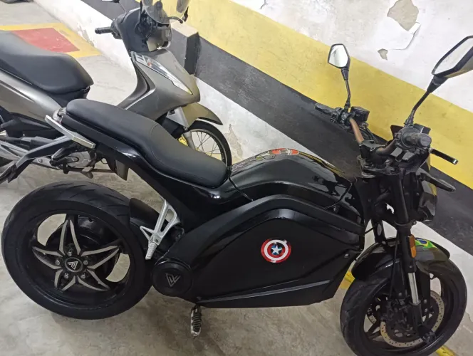 Moto elétrica evs