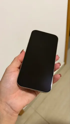 Vendo IPhone 16 Pro 128GB 98% de Bateria com 6 meses de uso
