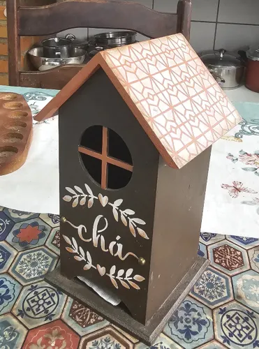 Porta Chá e Porta Ovos em formato de Galinha. Ambos em MDF