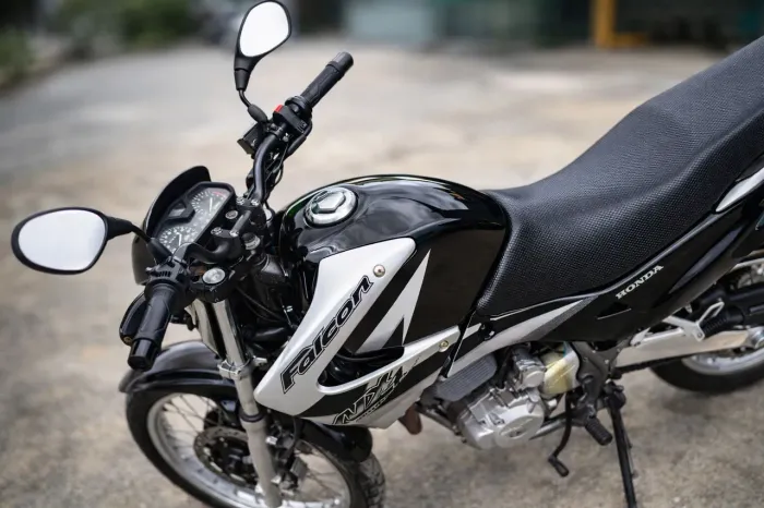 ? Honda NX-4 Falcon 400