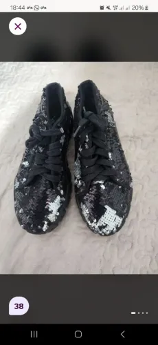 Sapato feminino JohnJohn lantejoulas preto