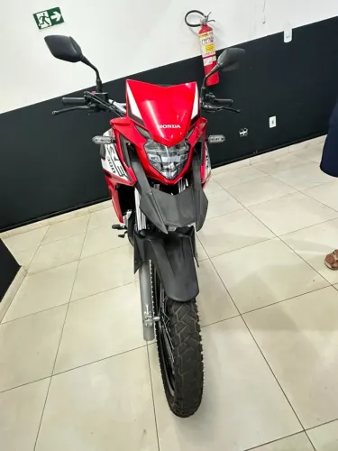 *** OPORTUNIDADE ÚNICO DONO 6.000 KM RODADO***