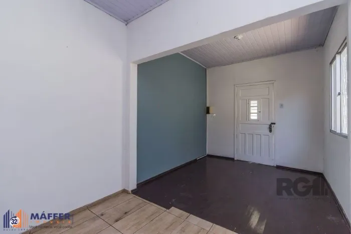 Casa de 5 dormitórios no bairro Sarandi