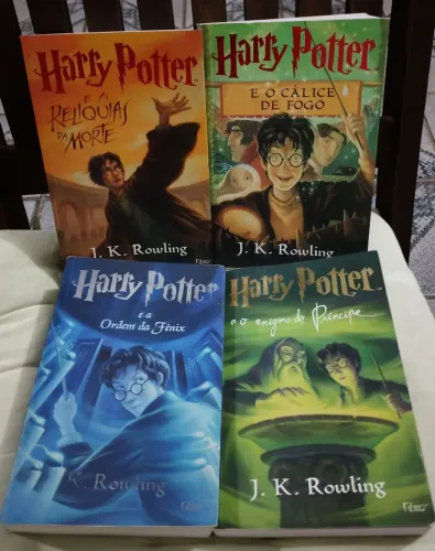 Harry Potter, 4 livros (Planaltina Df)
