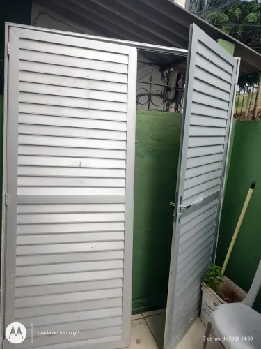 Portão de alumínio