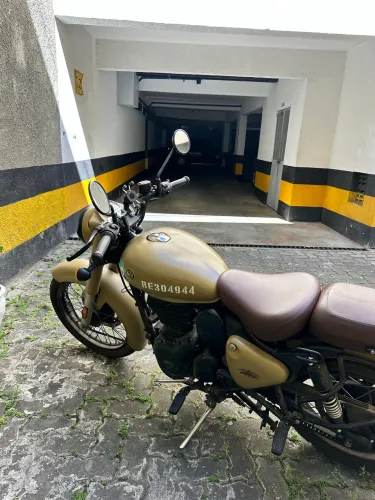Royal Enfield 350 Verde Militar 