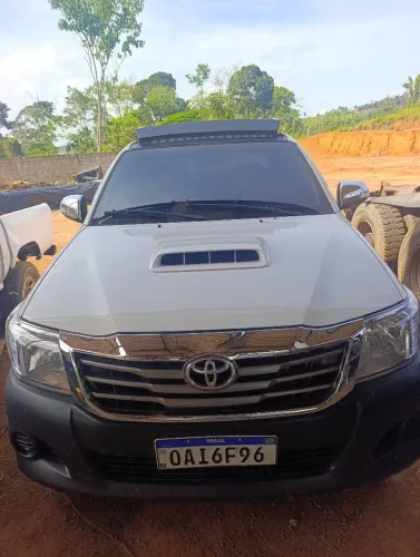 Toyota Hilux CD D4-d 4X4 3.0 TDI Dies. Mec. 2013