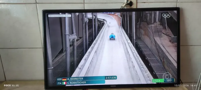 TV Samsung 43 pol . Não e smart.