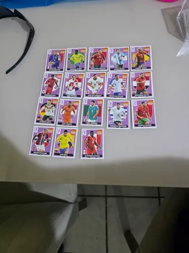 FIGURINHAS LEGENDS