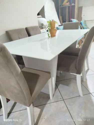 Mesa 6 cadeiras