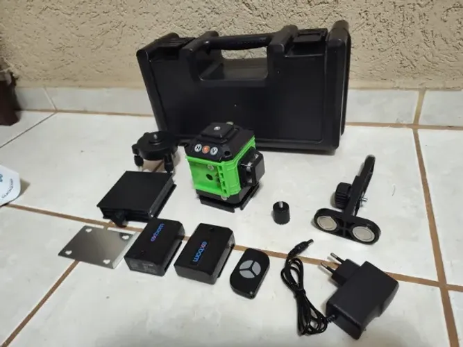 Nível Laser 12 Linhas Verde 40m Recarregável C/ Controle Pro
