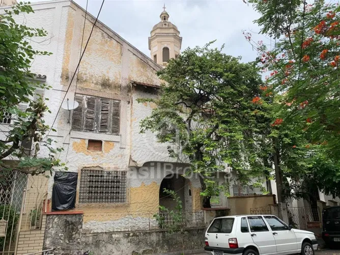 Ótima Casa de Vila!!! 4 quartos e 3 banheiros. Maracanã/Tijuca, próximo à Estação de Metrô