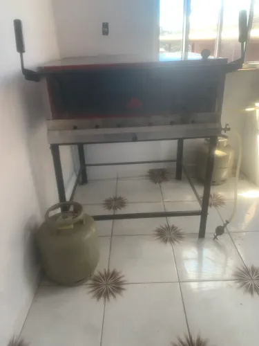 Forno industrial para pizzas, salgados