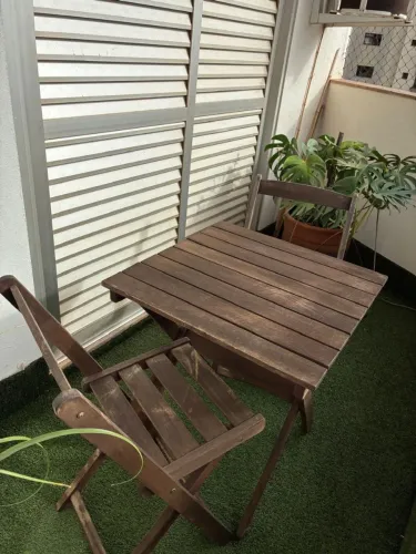 Conjunto de mesas e cadeiras para varanda e jardim