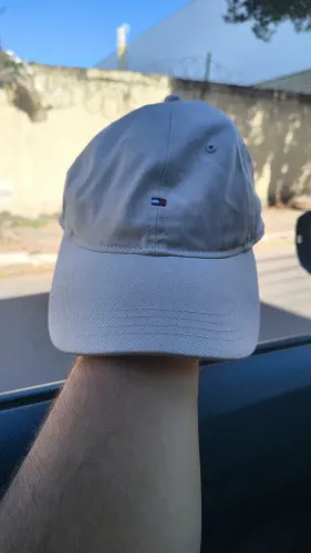 Boné Tommy
