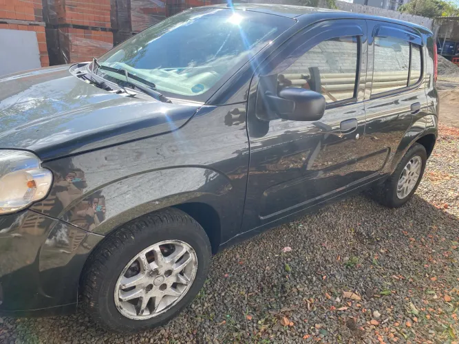 Fiat Uno Vivace/rua 1.0 EVO Fire Flex 8V 5P 2011