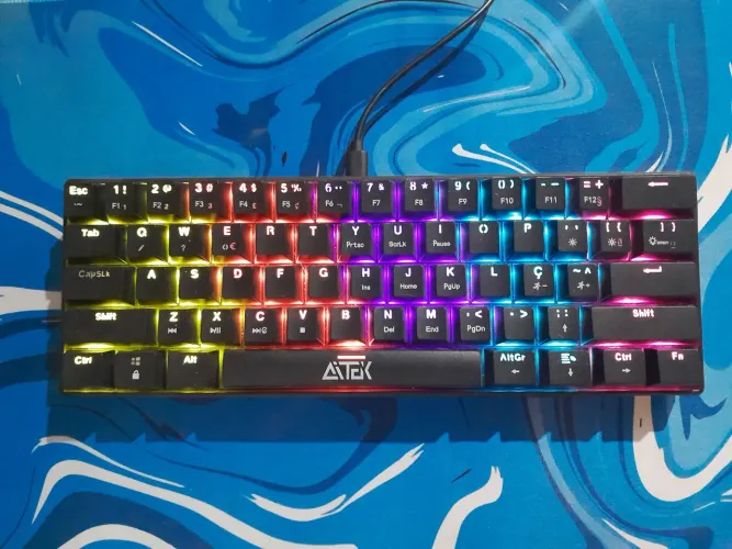 TECLADO GAMER MECANICO