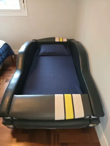 Cama infantil almofadada com colchão