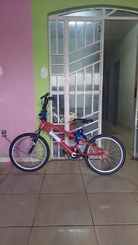 Bicicleta aro 20 BMX