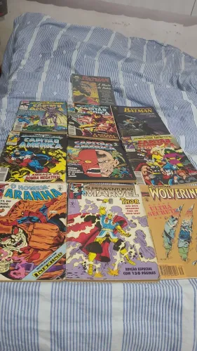 Lote com 10 unidades de revistas em quadrinhos.