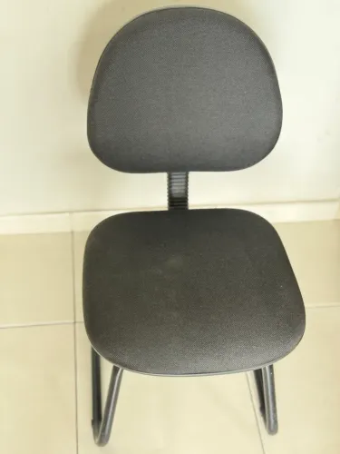 Cadeira De Escritório Secretária Rv Preto.
