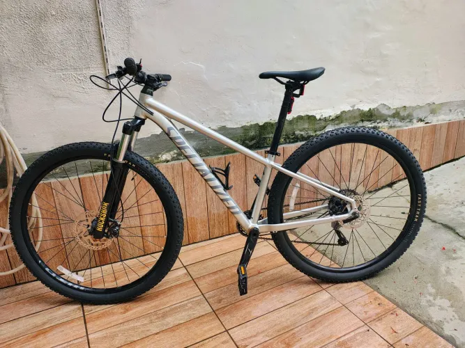 SPECIALIZED ARO 29 - DEORE COMPLETA | SUSPENSÃO A AR E ÓLEO IMPECÁVEL