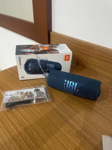 Caixa de Som JBL Flip 7 Bluetooth Portátil Som Potente À Prova D'Água (Primeira Linha)