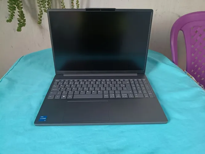 Notebook Lenovo IdeaPad Slim 3 - Intel Core I5 13° geração 8GB de ram impecável SSD 512 