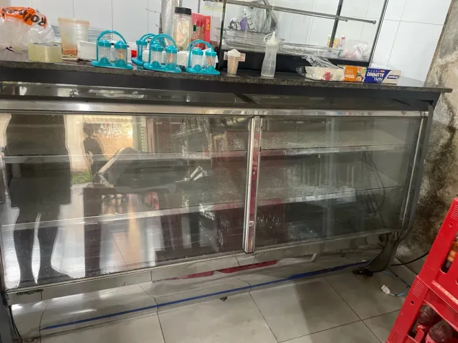 Balcão expositor refrigerado