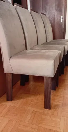 Cadeiras NOVAS (cada)
