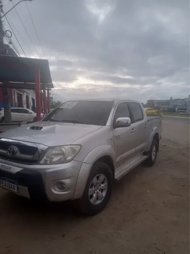 Toyota Hilux CD SRV D4-d 4X4 3.0 TDI Diesel AUT 2011