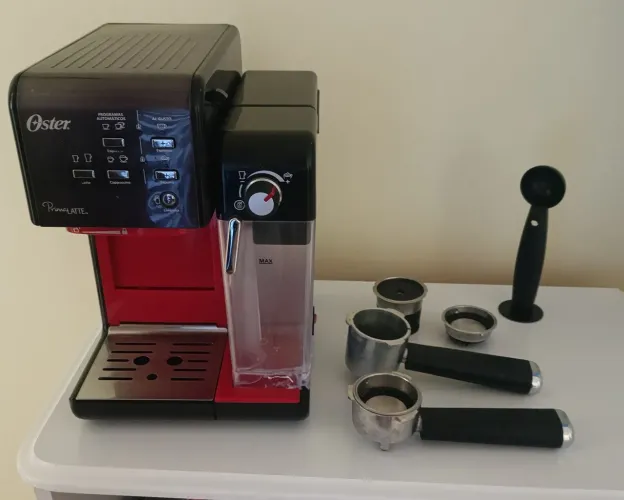 Máquina de Café Primallate Oster