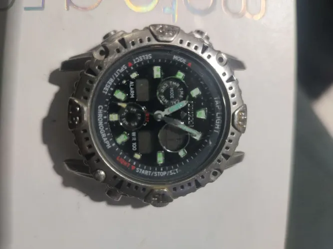 Relógio citizen c810