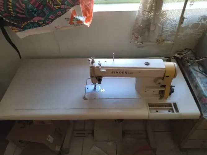 Maquina de costura Singer Industrial